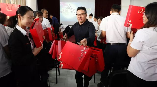 乾港集團(tuán)中秋主題活動(dòng) 乾港集團(tuán)中秋主題活動(dòng)